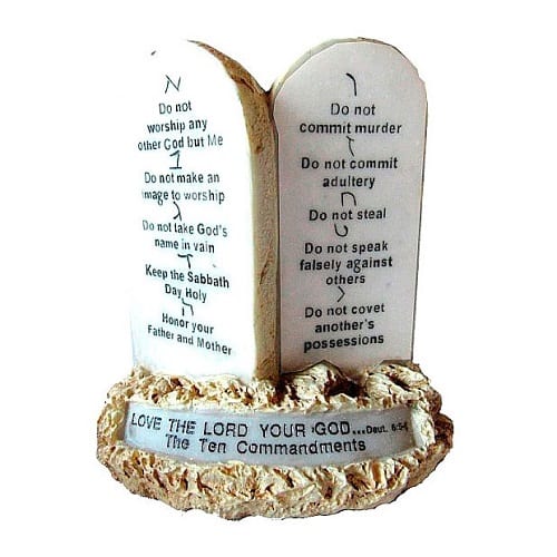 miniture statue of the 10 commandments